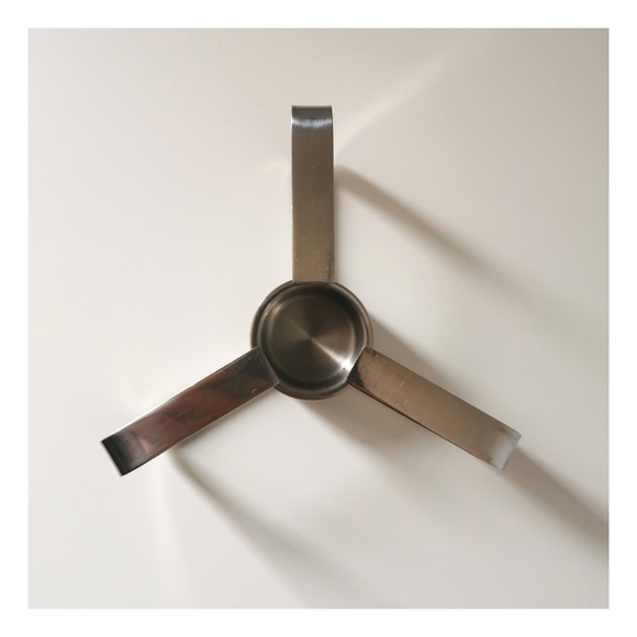 Foldable StainlessSteel Candle Holder / Tea Warmer - Picture 4 of 7